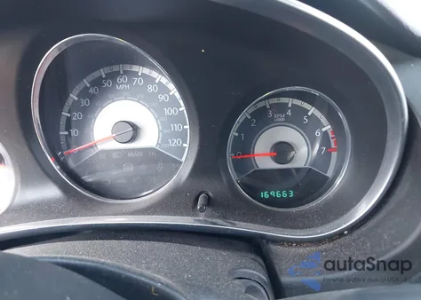 2013 Chrysler 200 Lx from USA, damaged, VIN 1C3CCBAB2DN697975